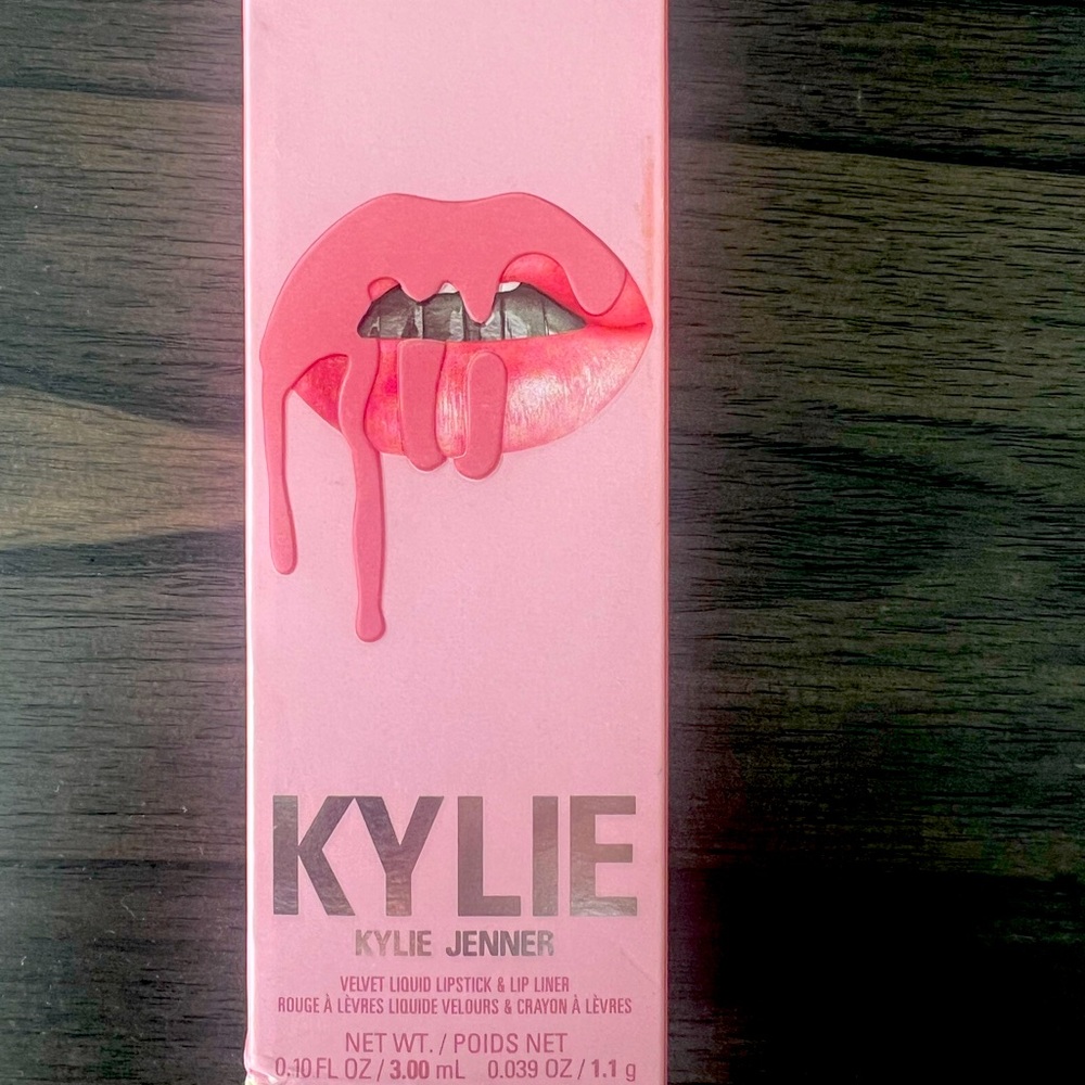 Kylie Jenner Velvet Liquid Lipstick & Lip Liner Charm Velvet 705 NIB